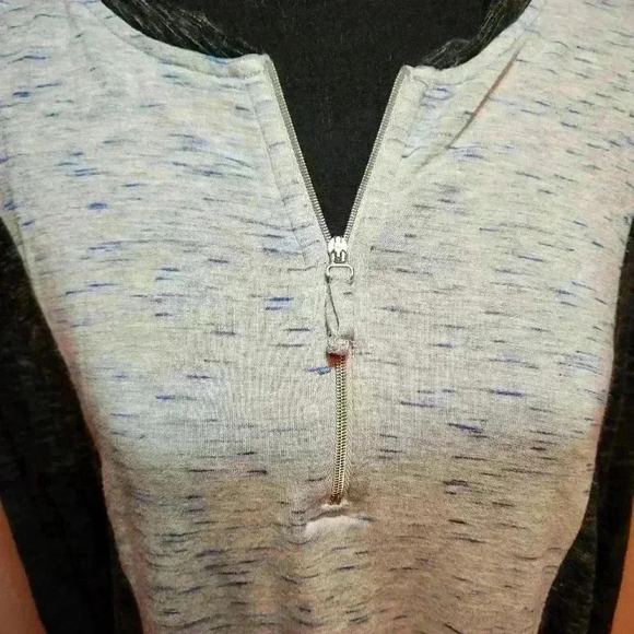 Weekends by Chico's Patch Colorblock 1/2 Zip Neck Pullover Chico's L - Picture 2 of 9